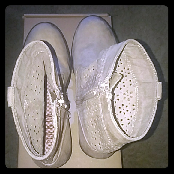 Bagels Tone Cowgirl Boots - Picture 1 of 3